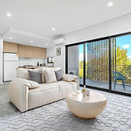 Urban Oasis In Heart Of Homebush Сидни Екстериор снимка